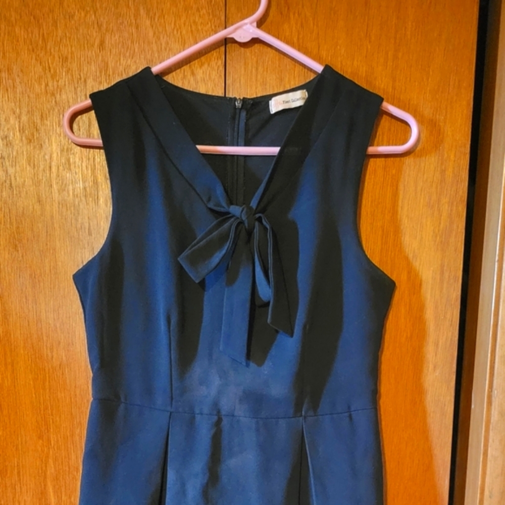 Fleet collection dress in black
